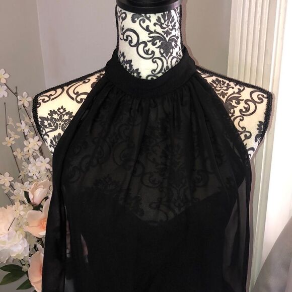 COPY - Guess black bodycon dress w front vail -halter top - Picture 2 of 8